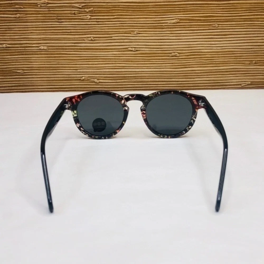 KOMONO women's Clement Fern Sunglasses NEW round black red